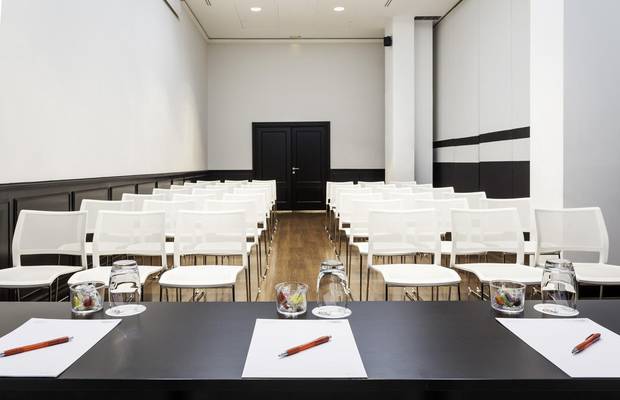 Salle Conferencia Hotel ILUNION Suites Madrid Madrid